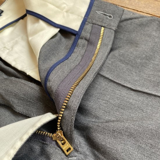 1001P GRAY ノープリーツドレスチノ グレー